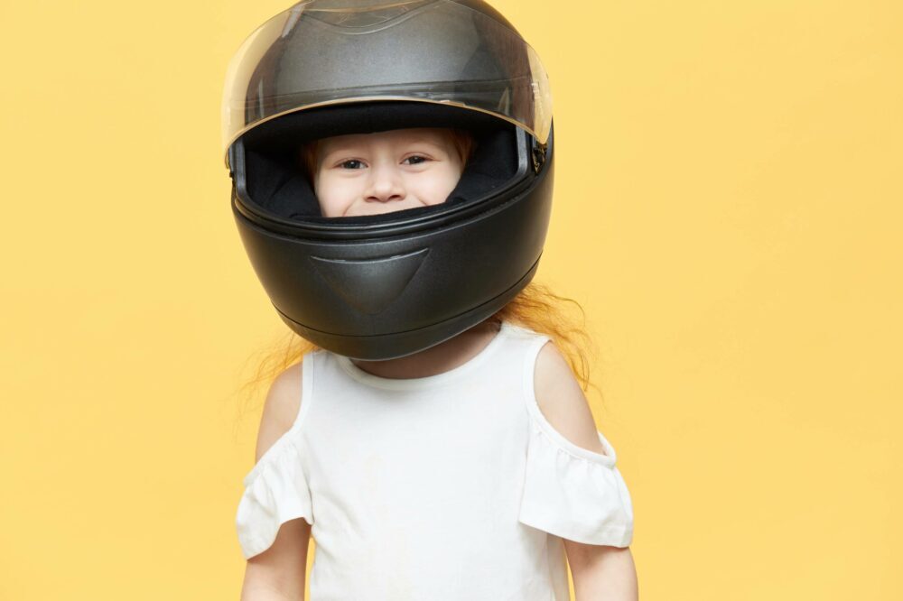 Çocuklar İçin Motosiklet Kaskı Seçimi: Güvenliğin Ön Planda Olduğu Bir Karar