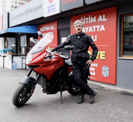 Taner Çağlar Anlatıyor: Motosikleti Park Etme